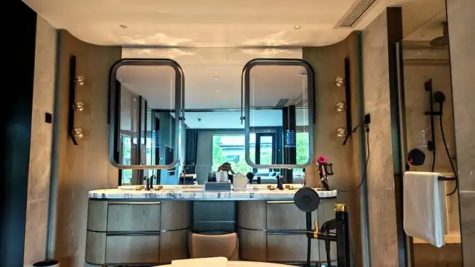 InterContinental Hotel Custom Dual Independent Waterproof Smart Mirror Case